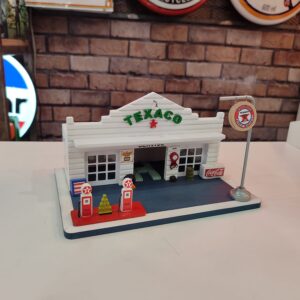 Miniatura Posto Texaco em Madeira