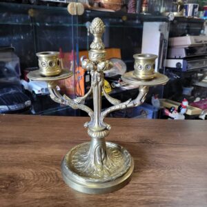 Antigo Candelabro de Bronze