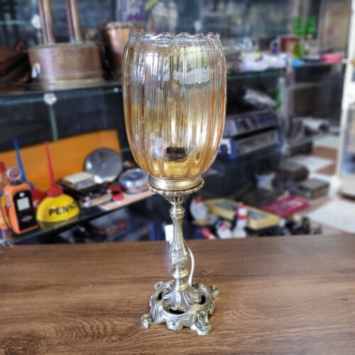 Antigo Abajur de Bronze cor Âmbar