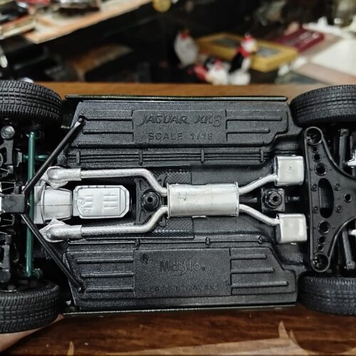 Miniatura Jaguar XK8 Scala 1/18 - Imagem 6
