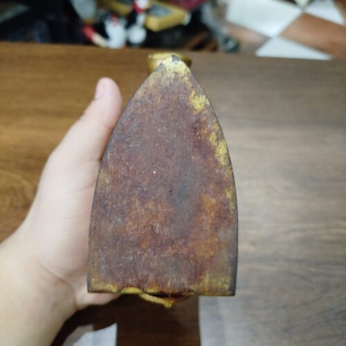Mini Ferro de passar a carvão - Imagem 3
