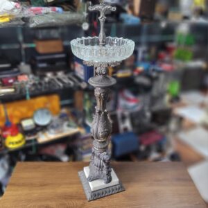 Espetacular Cinzeiro Pedestal de Bronze