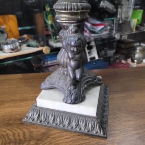 Espetacular Cinzeiro Pedestal de Bronze