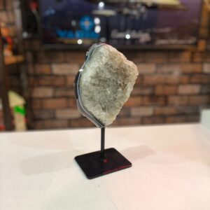 Drusa de Ametista branca com suporte de metal