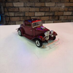 Miniatura Ford Coupe 1932 escala 1/24
