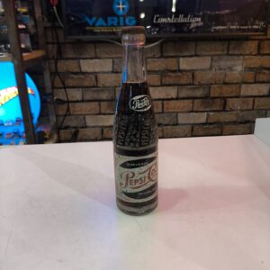 Antiga garrafa Pepsi-Cola anos 50