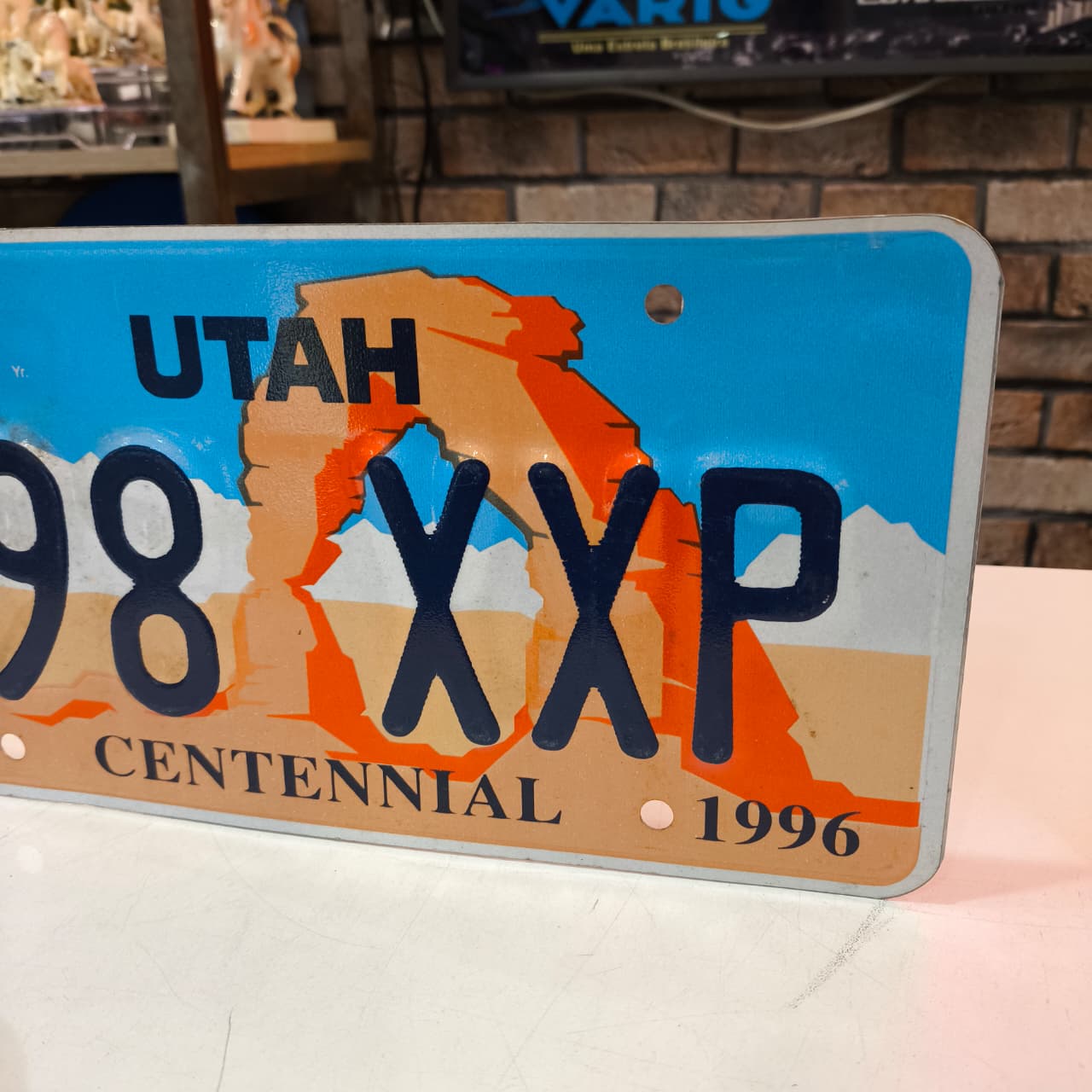 Placa de Carro Americana Utah em Alto Relevo - Imagem 3