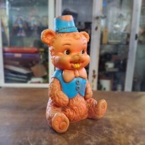 Boneco Ursinho de Vinil com Chapéu