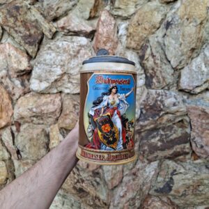 Caneca Budweiser Archives com tampa “Budweiser’s Greatest Triumph” (1994, Ceramarte)