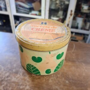 Lata Antiga de Sorvete de Creme