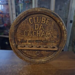 Placa Decorativa Clube da Cachaça Formato Barril