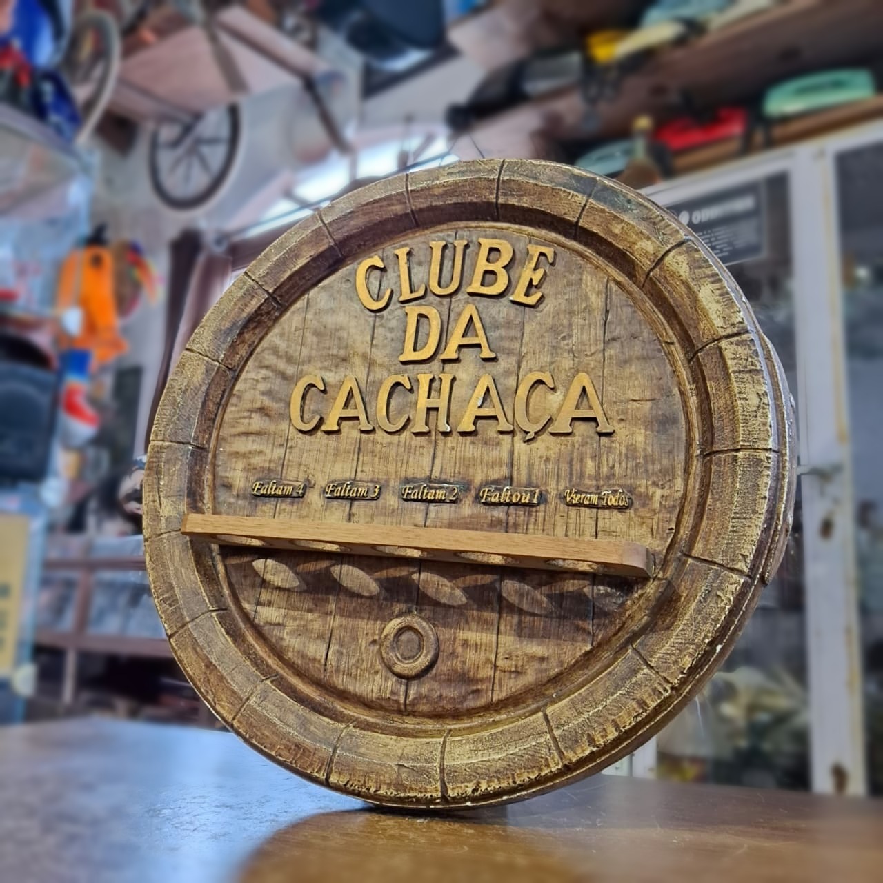 Placa Decorativa Clube da Cachaça Formato Barril - Imagem 2